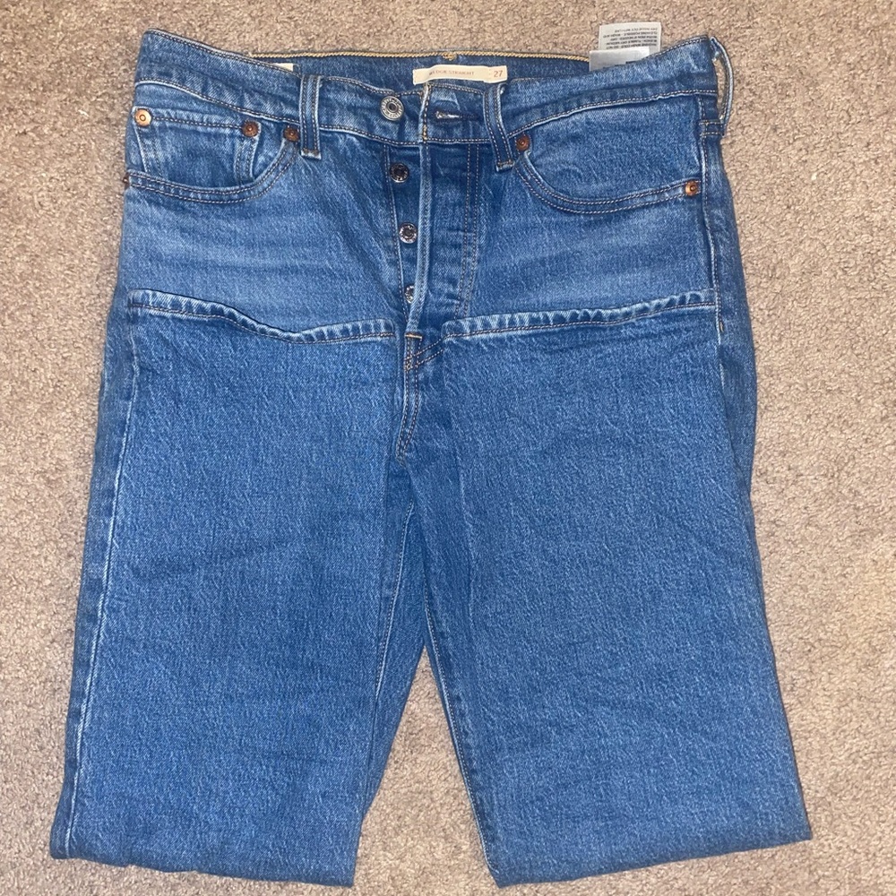 Levi’s wedgie fit jeans